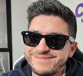 files/hombrer_con_lentes_smartx.png